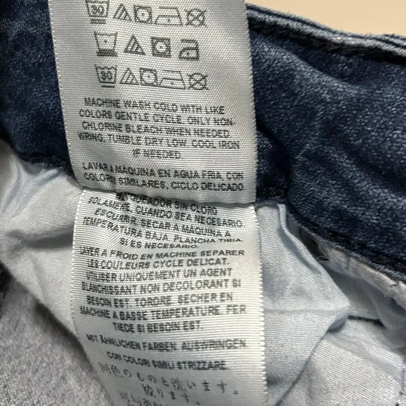 Guess Women'sBermuda Shorts Size 31 Blue Denim Drawstring Cuffed Rolled Hem Y2K - Picture 6 of 6